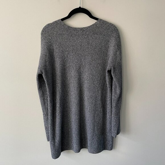 ARITZIA Wilfred V-Neck Knit Sweater Long Sleeve Pullover Casual Gray Medium - Picture 3 of 7